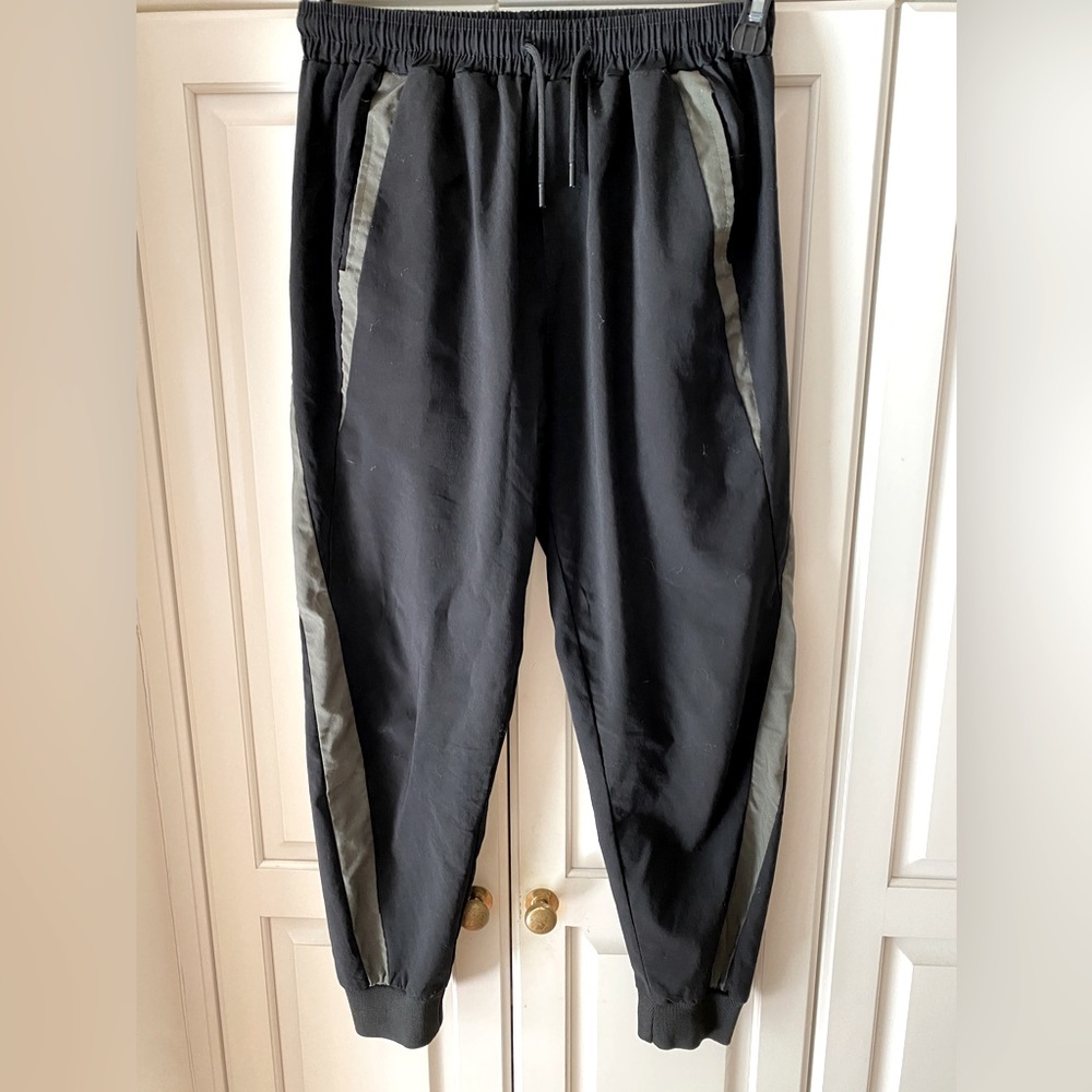 Elastic waist drawstrings Track Pants Two pockets Unisex Size S Waist 24 to 34"